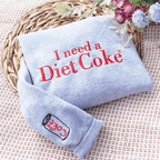 Witziges Sweatshirt mit Stickerei „Ich brauche eine Diät-Cola“ – Sarkastischer Rundhalsausschnitt für Koffeinliebhaber und Meme-Fans 