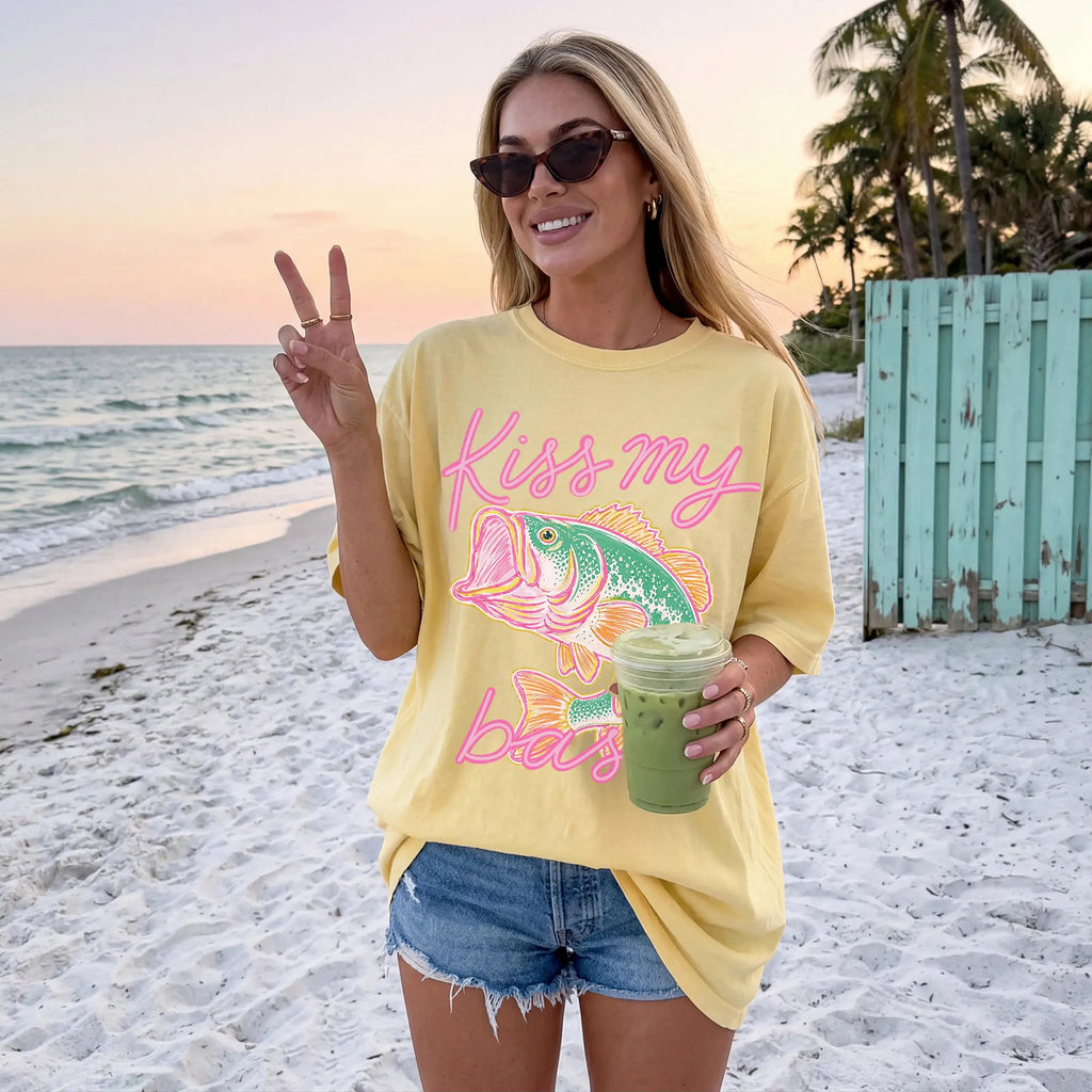Preppy "Kiss My Bass" Graphic T-Shirt, Retro Bass Fishing Beach Tee for Women, Cute Lake Life Summer Shirt