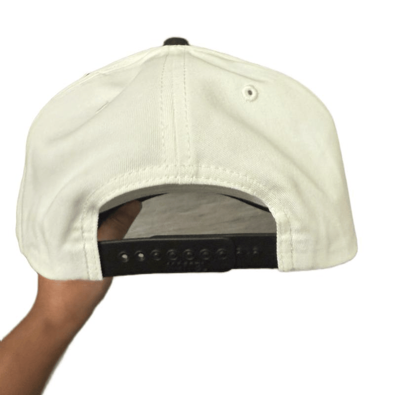 Alpha Wolf Hut Lobo Entre Ovejas Corrido Style Snapback Premium Schwarz-Weiß Kappe mit Wolfsaufnäher