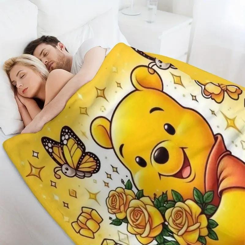 DISNEY CLASSIC Winnie the Pooh & Tigger Floral Throw Blanket